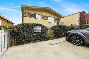 5447 Mildred St in San Diego, CA - Building Photo