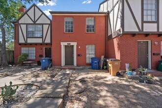 5800 Belmoor Dr in Austin, TX - Building Photo - Building Photo