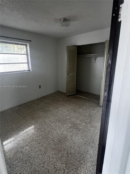 619 SW 11th Ave in Miami, FL - Building Photo