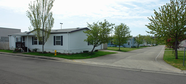 200 Market St in Lebanon, OR - Building Photo - Building Photo