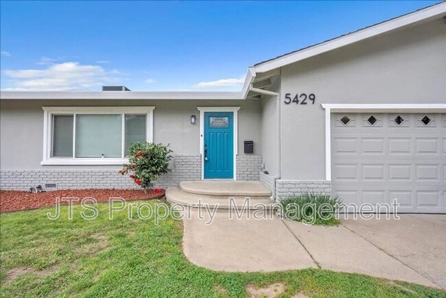 5429 Greenbrier Way in Fair Oaks, CA - Building Photo - Building Photo