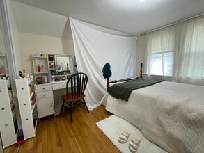 63 Fairbanks St, Unit 2 in Boston, MA - Building Photo - Building Photo