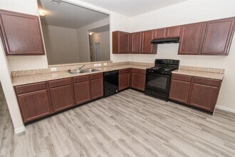 21810 N Werrington Way in Houston, TX - Building Photo - Building Photo