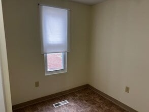 4 Adams Cir in Middleboro, MA - Building Photo - Building Photo