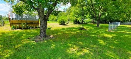 1701 VZ County Rd 1803 in Grand Saline, TX - Building Photo - Building Photo