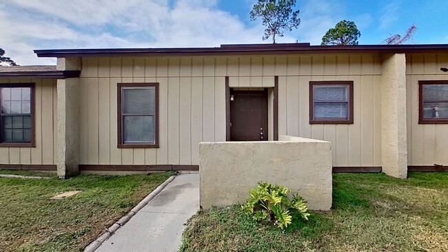 1293 Montecello Dr in Orange Park, FL - Building Photo - Building Photo