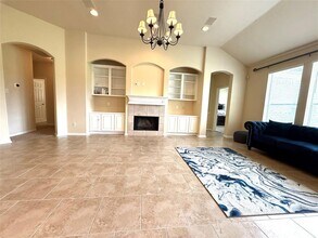 3221 River Birch Dr in Pearland, TX - Building Photo - Building Photo