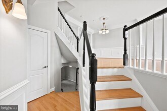 1308 Wild Oak Terrace in Rockville, MD - Building Photo - Building Photo