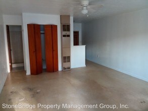 1133 Martha Dr in Daytona Beach, FL - Building Photo - Building Photo