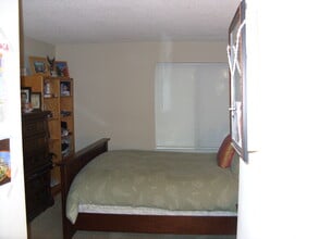 25 Clay Ct, Unit 25 Clay Court in Novato, CA - Foto de edificio - Building Photo