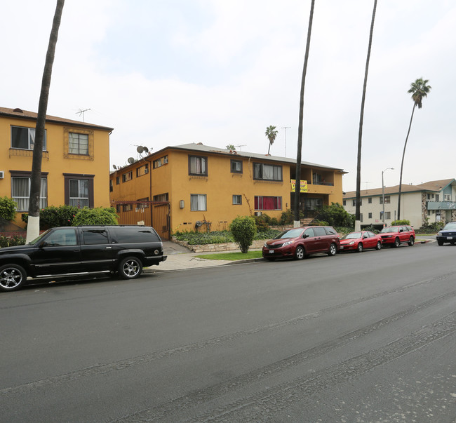 Provincial Manor in Los Angeles, CA - Building Photo - Building Photo