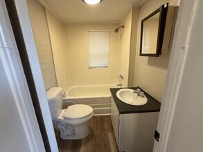 747 S Washington Ave in Greenville, SC - Building Photo - Building Photo