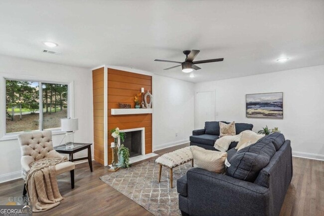 1650 Joseph E. Boone Blvd NW in Atlanta, GA - Building Photo - Building Photo