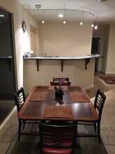 445 Knoll St NW in Vienna, VA - Building Photo - Building Photo