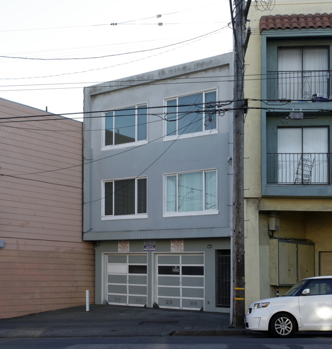 5211 Mission St in San Francisco, CA - Foto de edificio