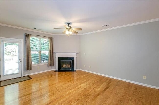 127 Sunset Ln in Woodstock, GA - Building Photo - Building Photo