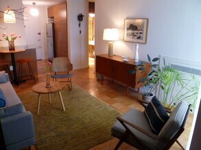 300 M St SW, Unit #N811 in Washington, DC - Foto de edificio - Building Photo