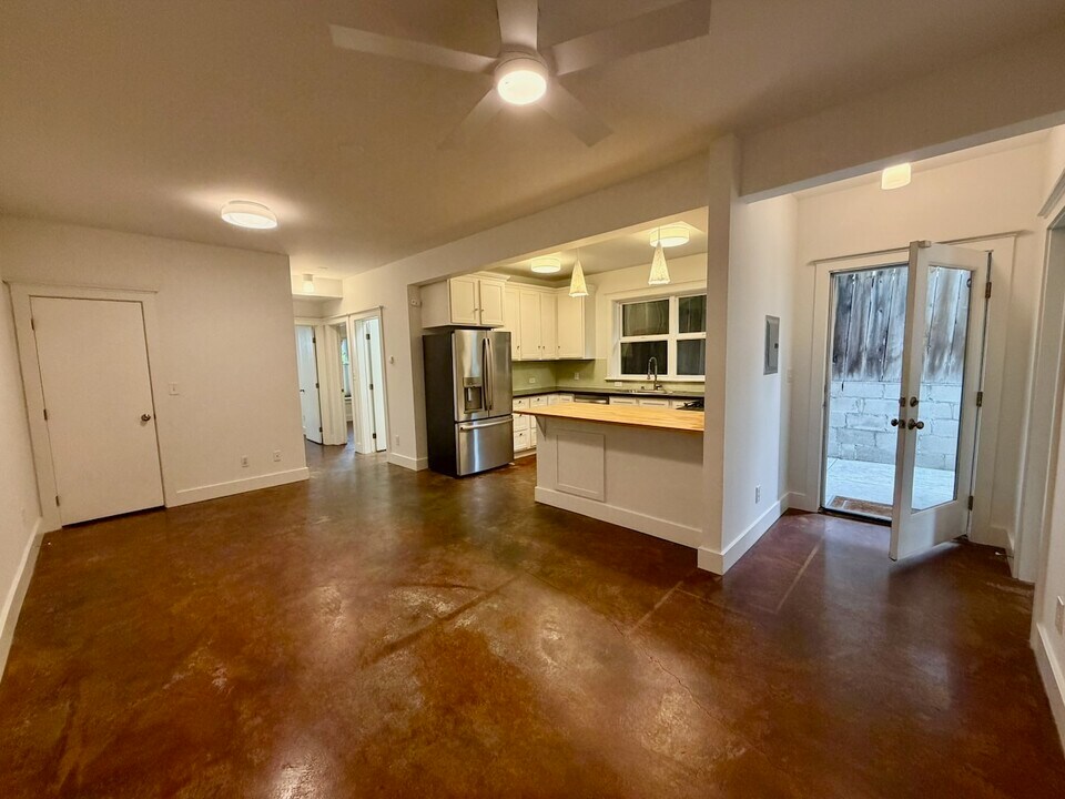 3263 Louise St in Oakland, CA - Building Photo