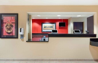 Furnished Studio-Fairfield - Napa Valley in Fairfield, CA - Building Photo - Building Photo