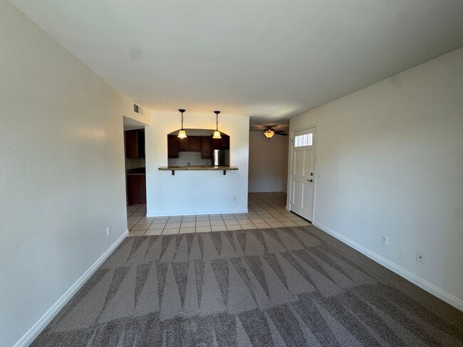 550 Graves Ave in El Cajon, CA - Building Photo - Building Photo