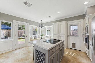 3112 Rice Boulevard in Houston, TX - Building Photo - Building Photo