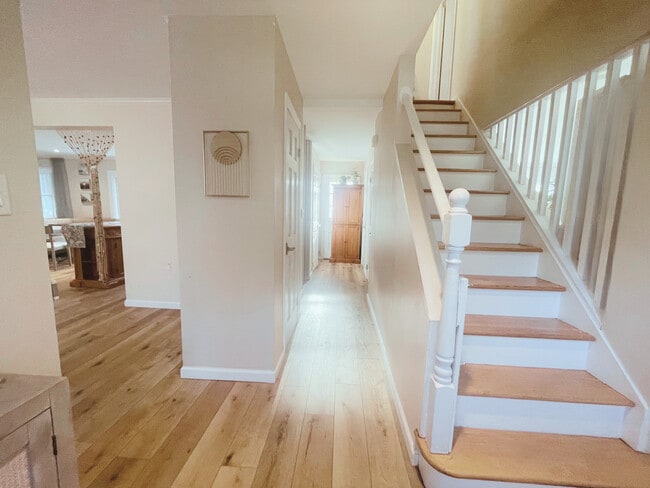 10 Lundy Ln in Larchmont, NY - Building Photo - Building Photo