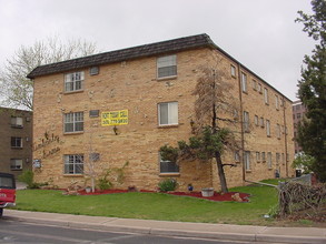 Swedish Plaza in Englewood, CO - Building Photo - Building Photo