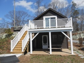 1-3 Parker Memorial Dr in Branford, CT - Building Photo