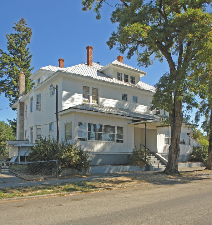 1708 W Gardner Ave in Spokane, WA - Foto de edificio