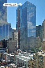 322 W 57th St in New York, NY - Building Photo - Building Photo
