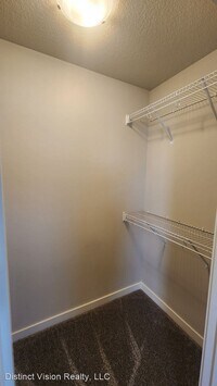 208 NE Woods Ln photo'