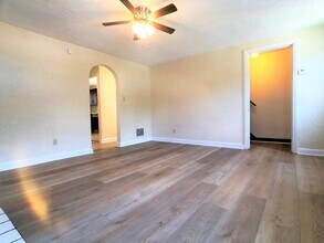 1851 Capital Ave in Pittsburgh, PA - Building Photo - Building Photo