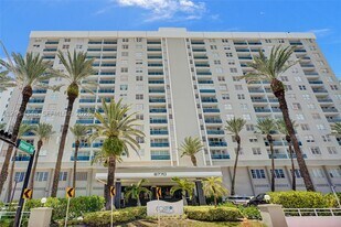 6770 Indian Creek Dr in Miami Beach, FL - Building Photo