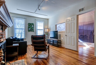 1435 Powhatan St in Alexandria, VA - Building Photo - Building Photo