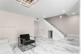 3973 NE 167th St in North Miami Beach, FL - Building Photo - Building Photo