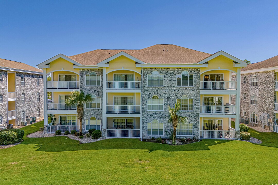 4705 Wild Iris Dr in Myrtle Beach, SC - Foto de edificio