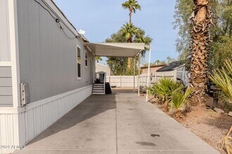 625 W McKellips Rd in Mesa, AZ - Building Photo - Building Photo