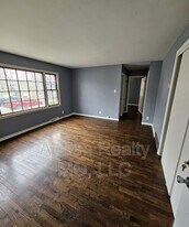 3823 Bell St in Kansas City, MO - Building Photo