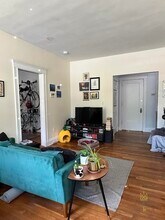 181 Winthrop Rd in Brookline, MA - Building Photo - Building Photo