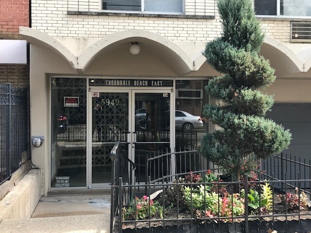 5949 N Kenmore Ave in Chicago, IL - Building Photo