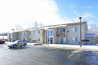 Mariner Cove Family Apartments in Marine City, MI - Building Photo - Building Photo