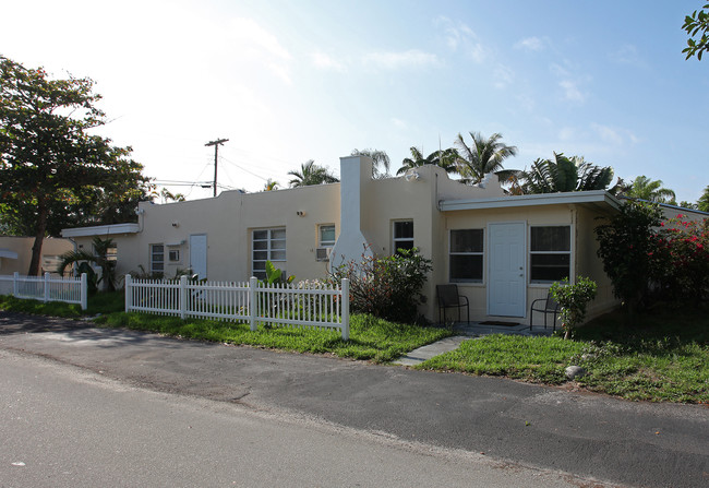 845 NE 8th St in Fort Lauderdale, FL - Building Photo - Building Photo