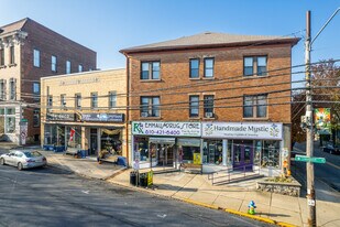 2-8 S 4th St in Emmaus, PA - Building Photo
