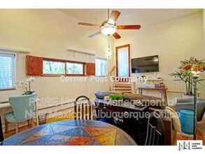 404 Dartmouth Dr SE in Albuquerque, NM - Building Photo - Building Photo