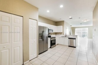 2500 Cordoba Bend in Weston, FL - Building Photo - Building Photo