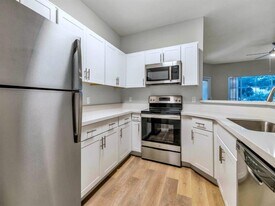 Boulders at Lookout Mountain Apartment Homes