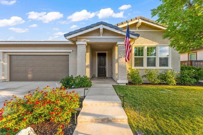 8048 Pegasus St in Roseville, CA - Building Photo