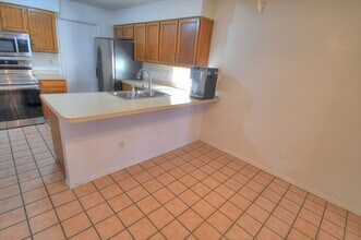 8212 Tina Dr NE in Albuquerque, NM - Building Photo - Building Photo