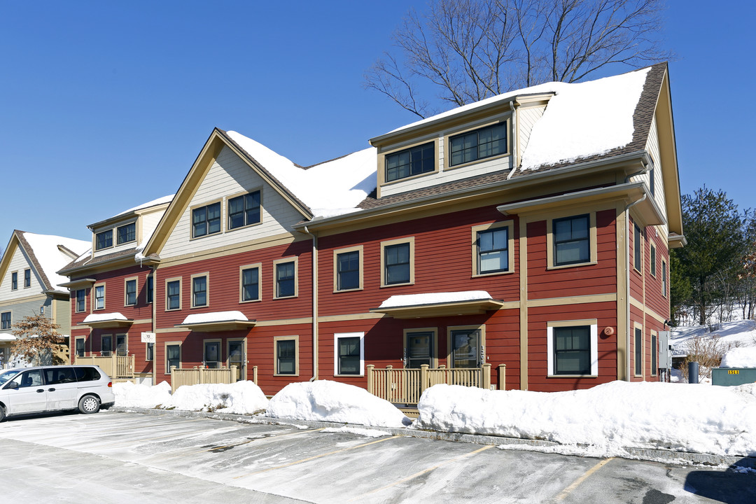 Waverly Woods in Belmont, MA - Foto de edificio