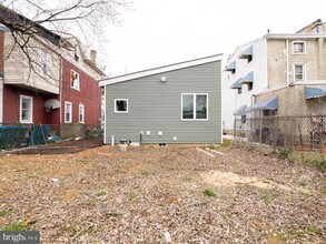164 Meehan Ave in Philadelphia, PA - Building Photo - Building Photo